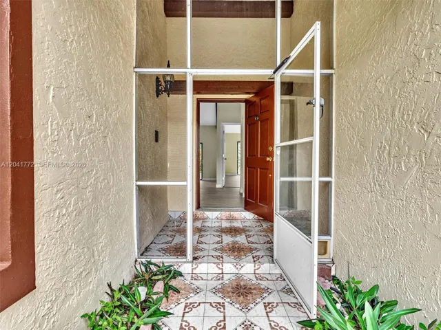 House For Rent8813 PARADISE CTTAMARAC, FL 33321(PARADISE ESTATES)786-600-0063