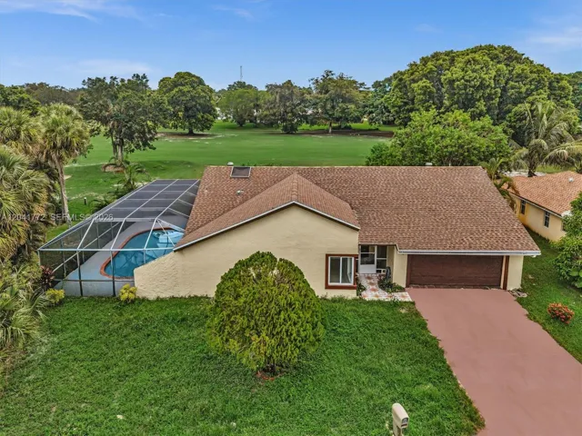 House For Rent8813 PARADISE CTTAMARAC, FL 33321(PARADISE ESTATES)786-600-0063