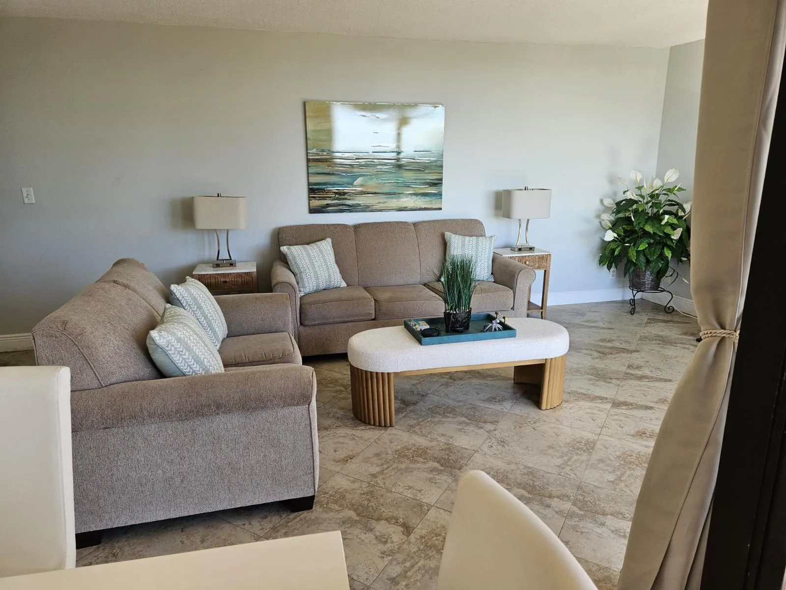 955 Dotterel - Living1
