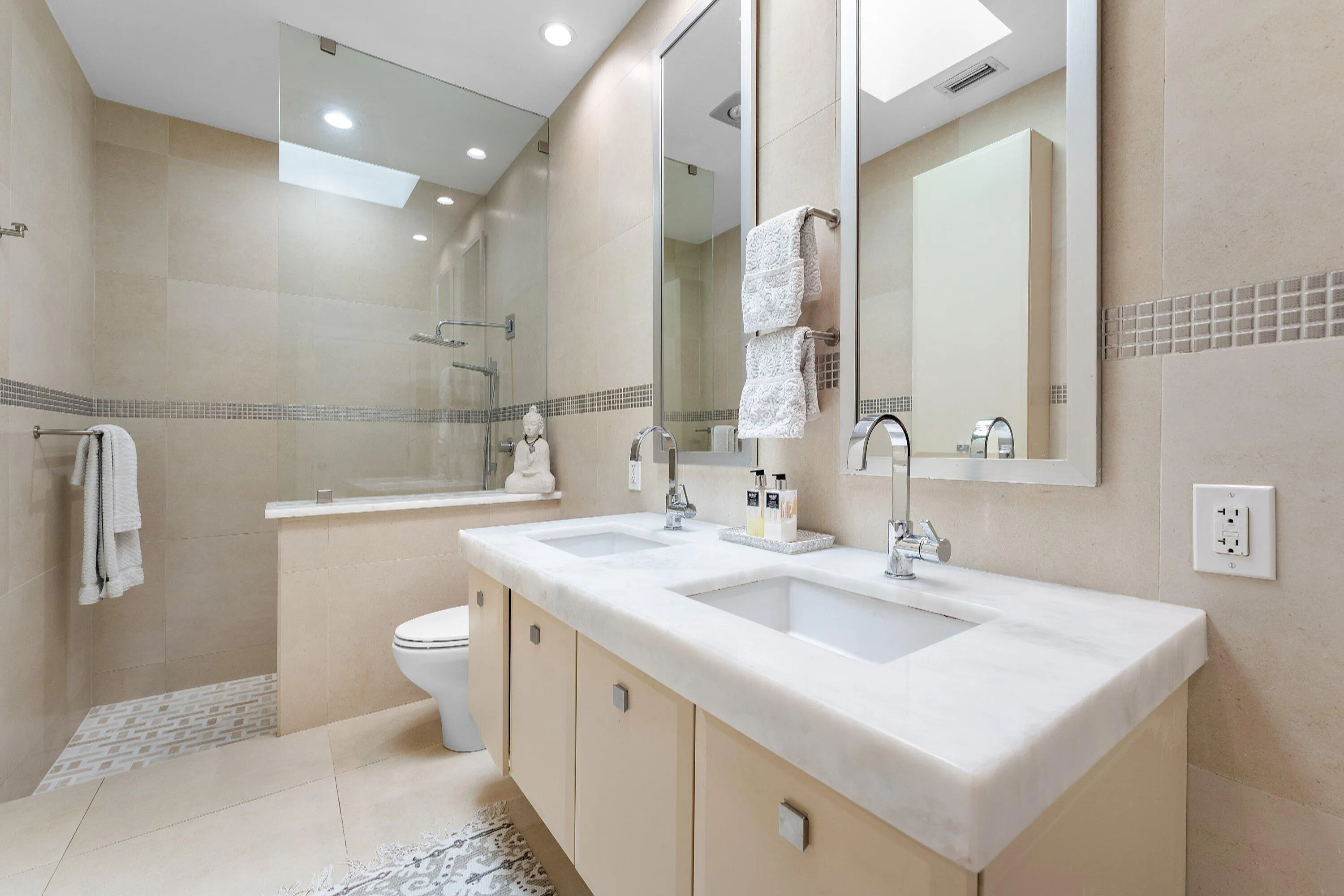 025-1102HighlandBeachDrive-2W-HighlandBe