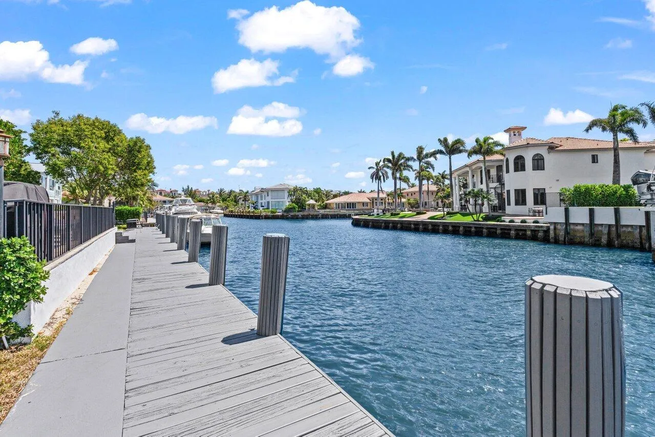 Dock