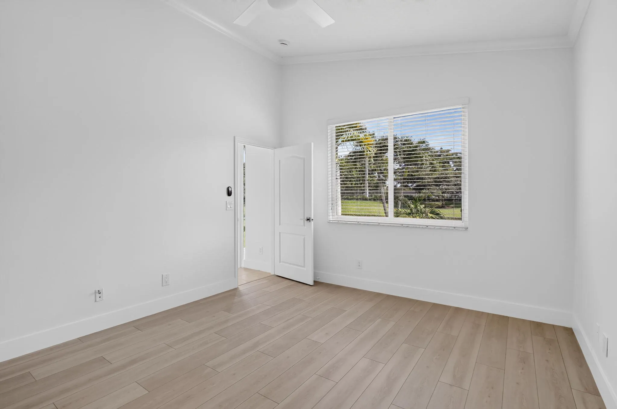 CMV Realty-Laguna Isles-Pembroke Pines