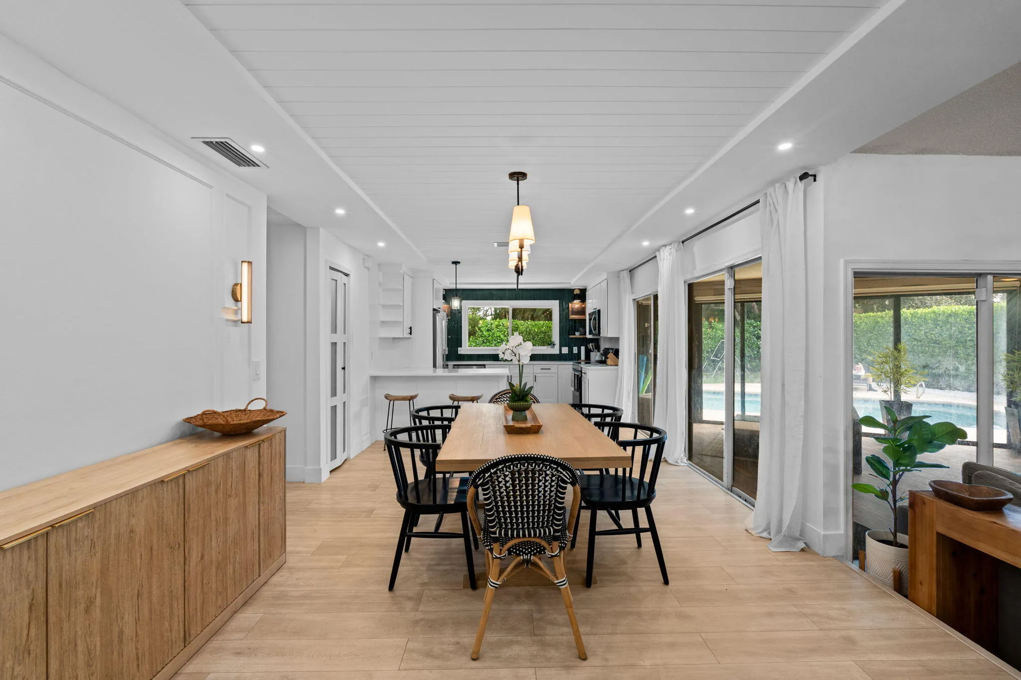 17-web-or-mls-A7407507