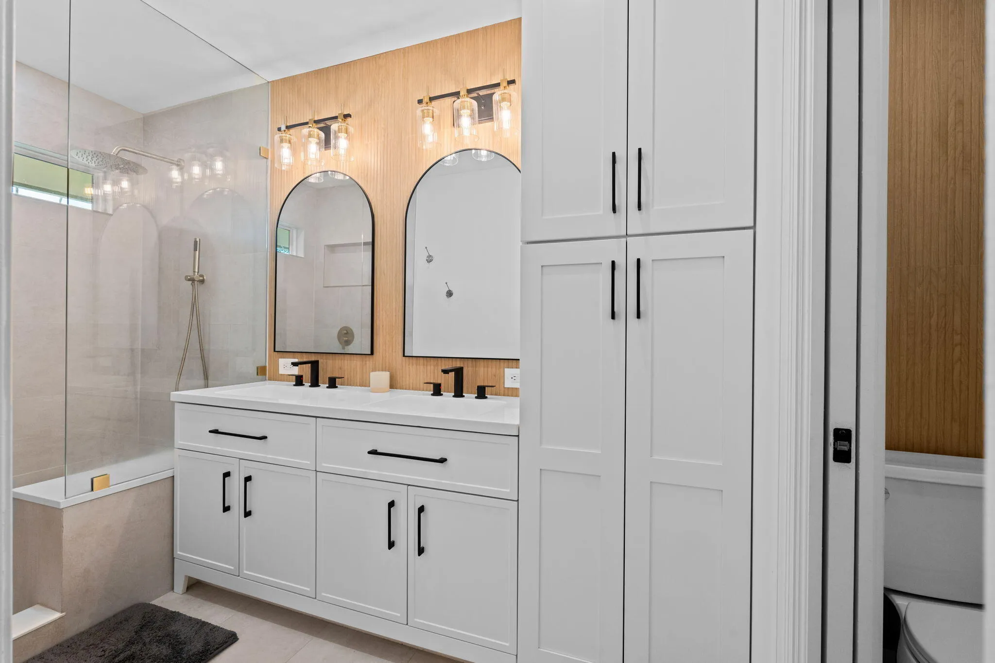 32-web-or-mls-A7407477
