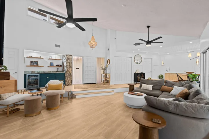 14-web-or-mls-A7407585