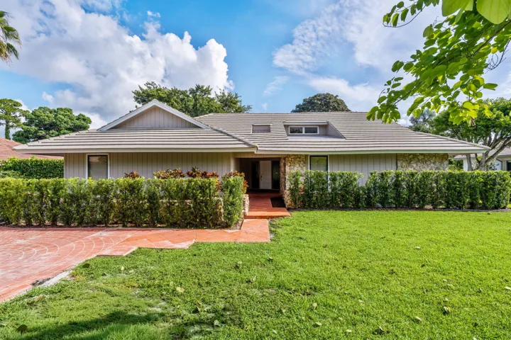 1-web-or-mls-A7407439