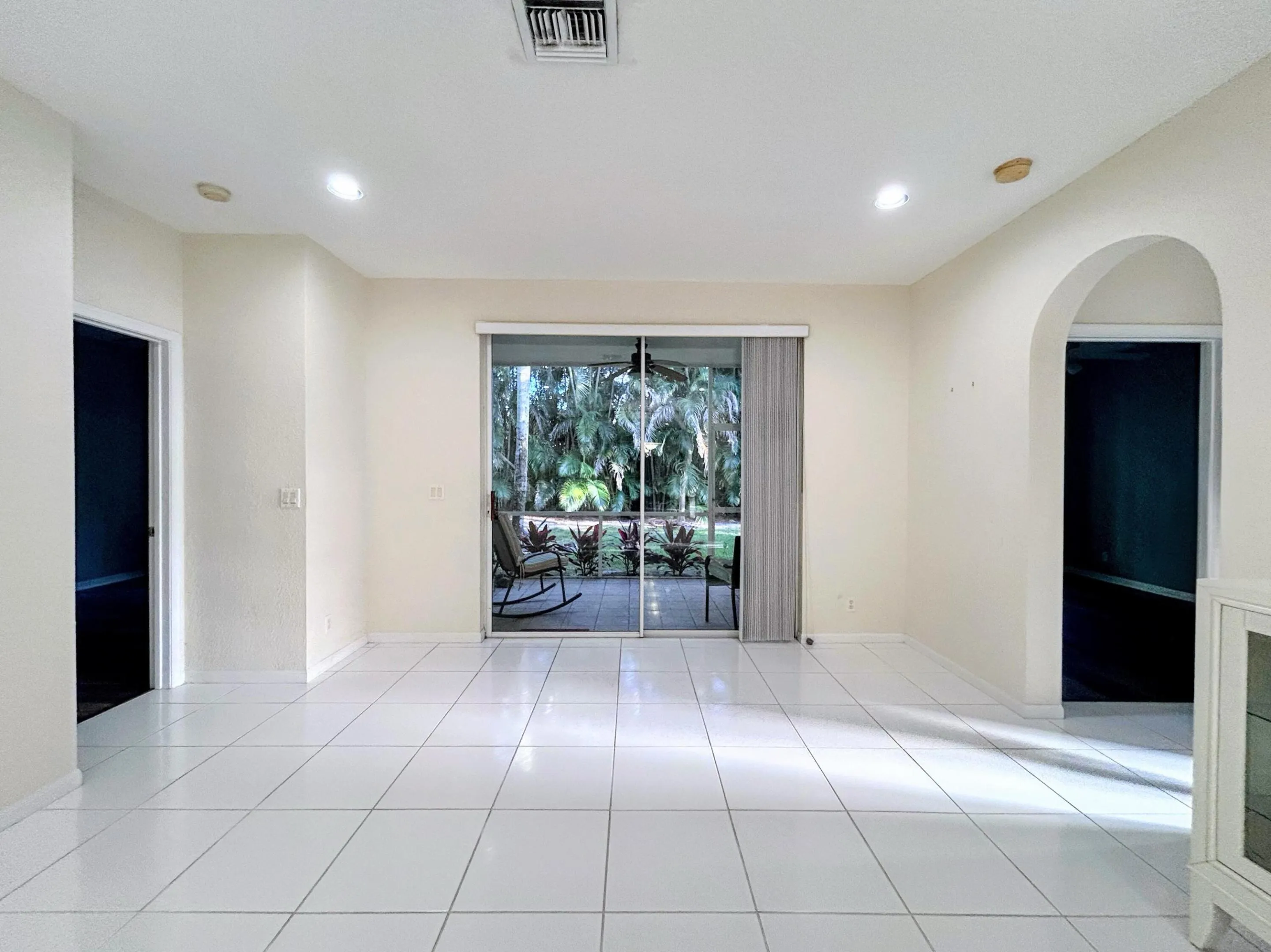 Living room to lanai