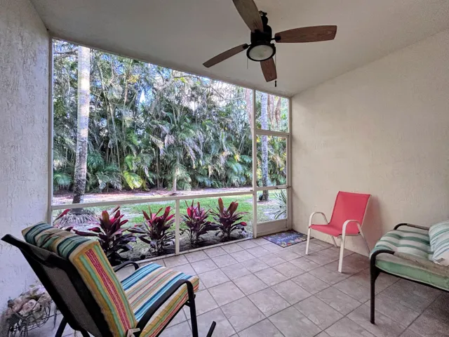 Screen patio