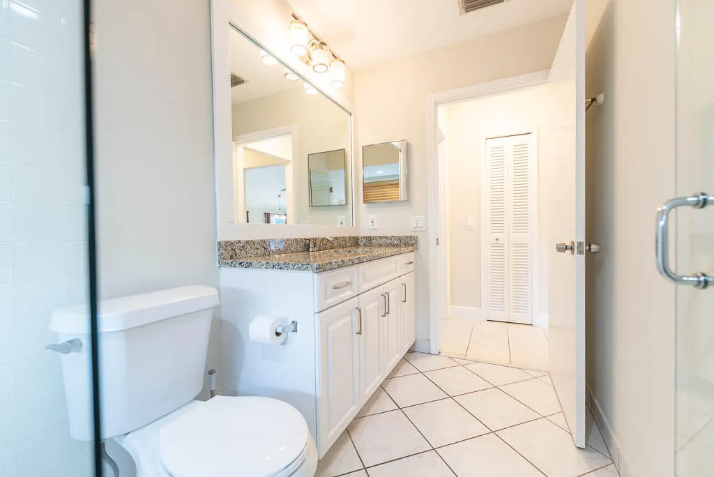 20250716-251 NW 69th Street-0035