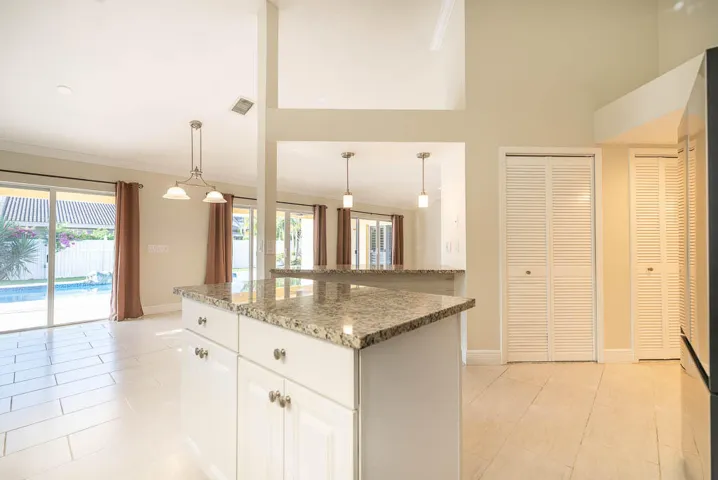20250716-251 NW 69th Street-0040