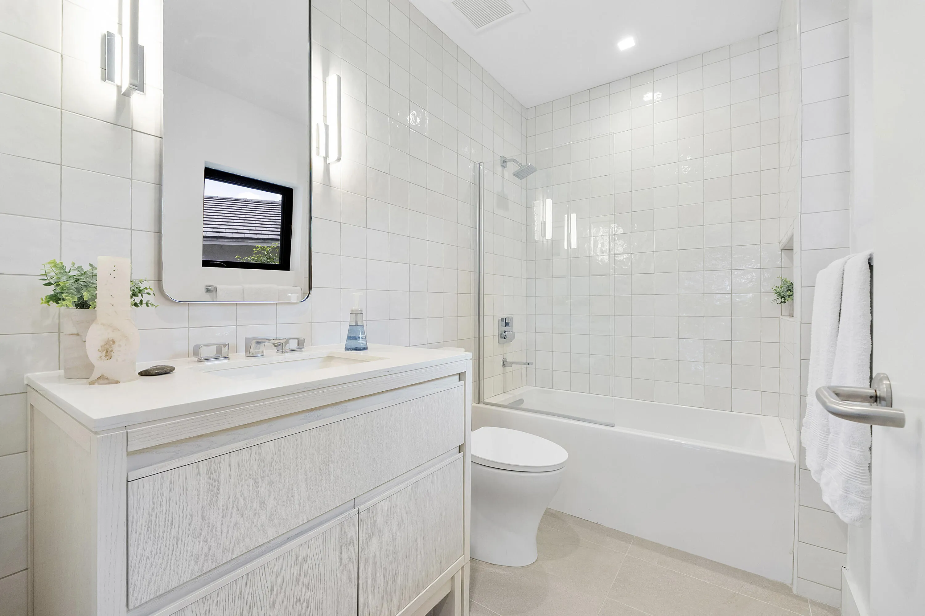 4800 Queen Palm Ln_044