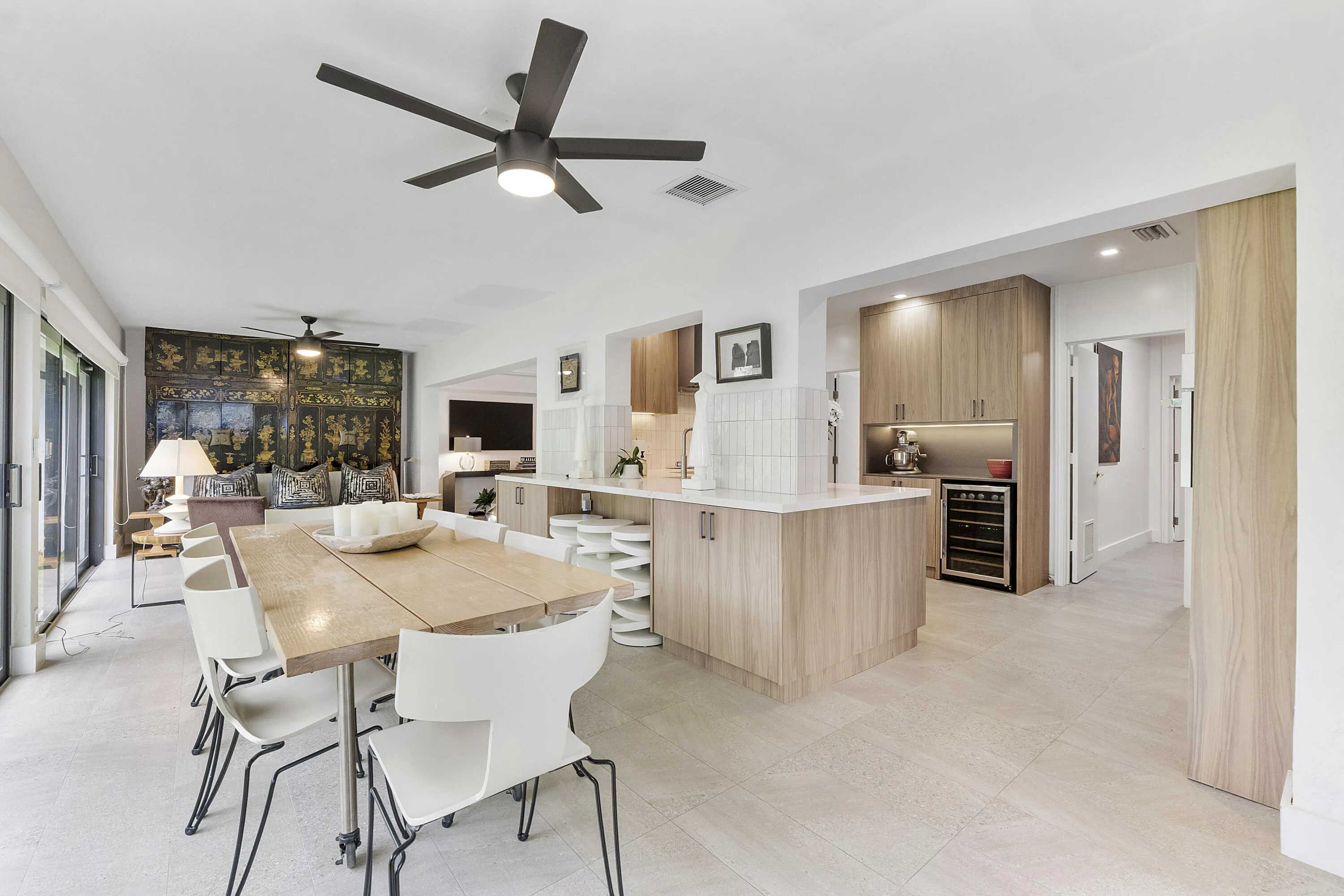 4800 Queen Palm Ln_026