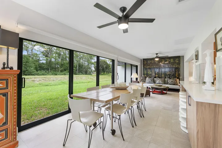 4800 Queen Palm Ln_025