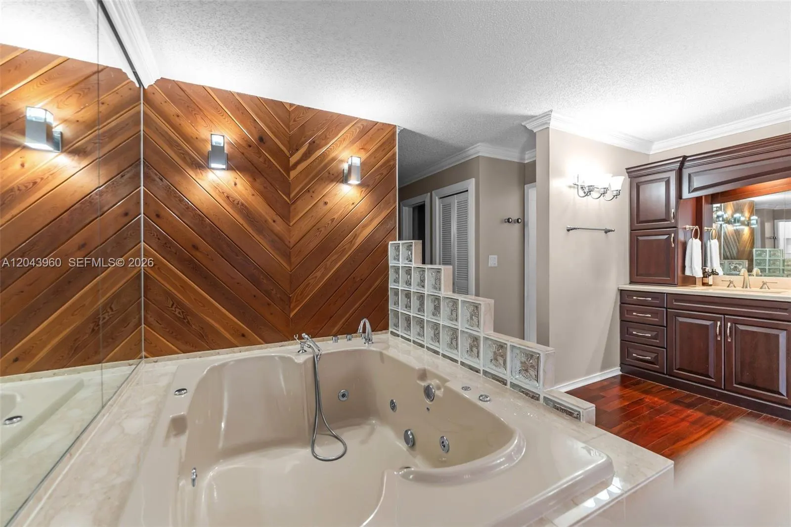 Property photo 109