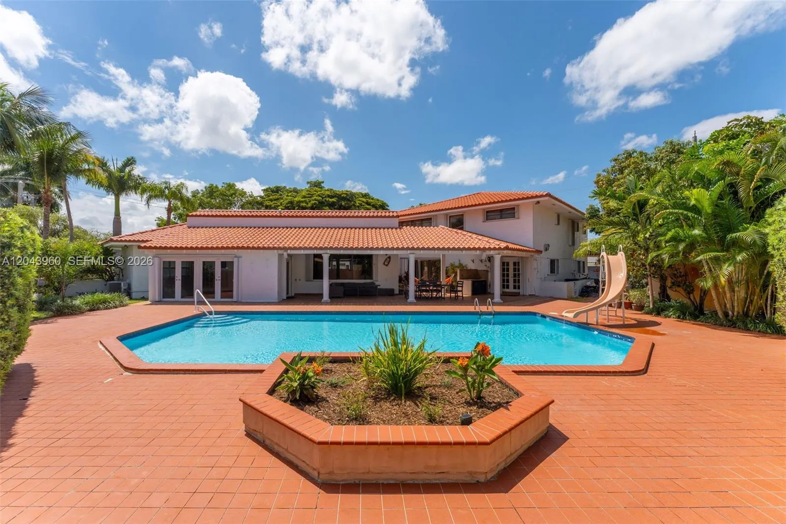 Property photo 44