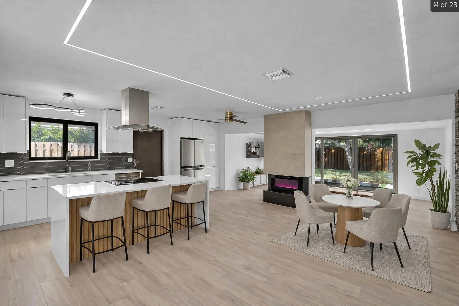Rend Modern open-concept living area 2