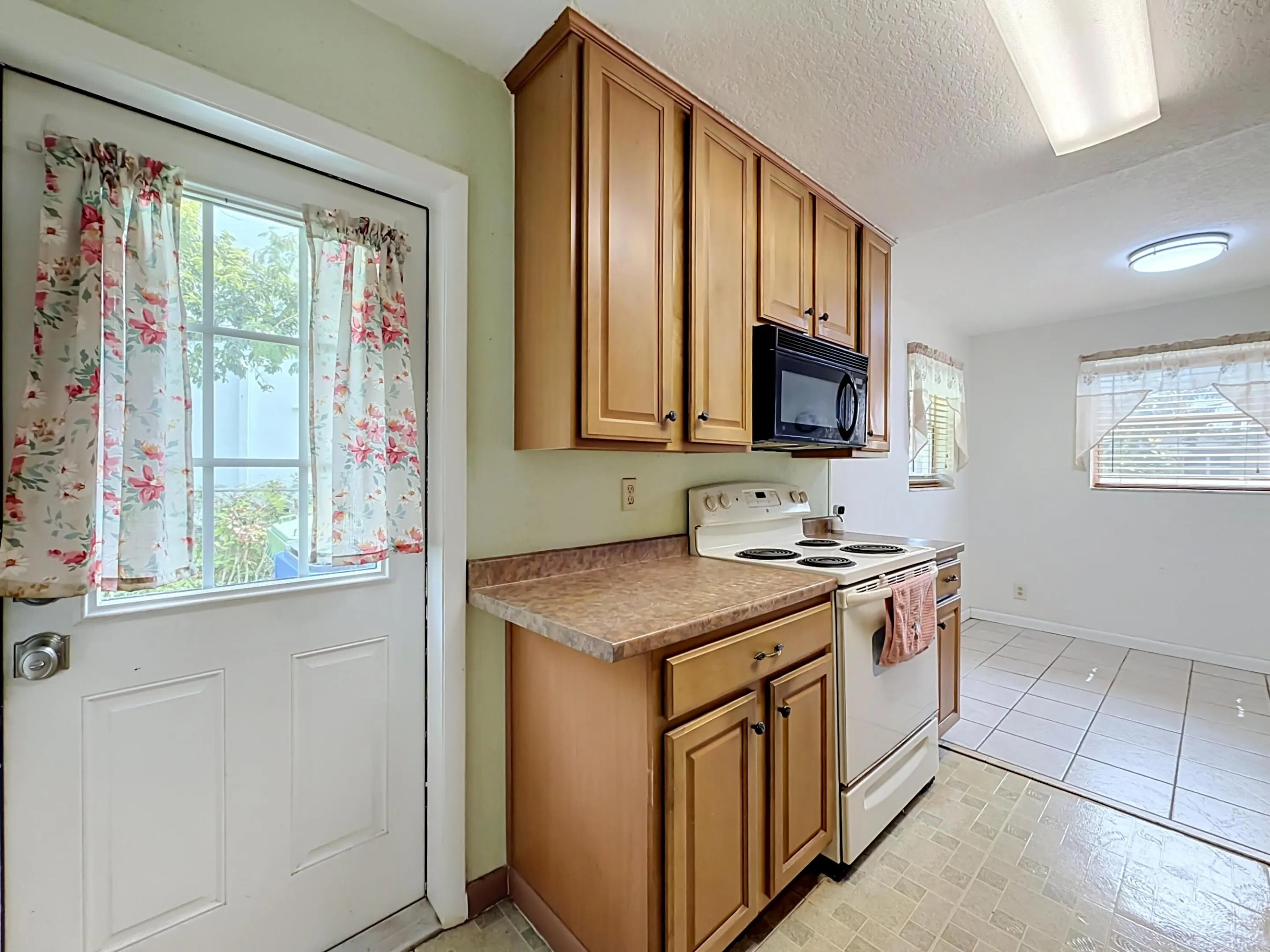 2573 NW 58th Avenue-32