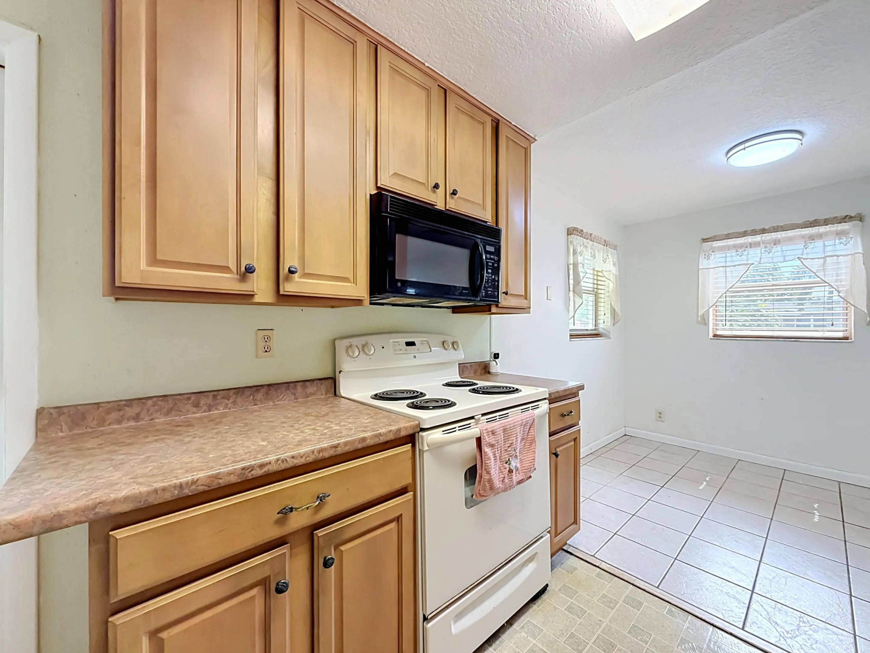 2573 NW 58th Avenue-34