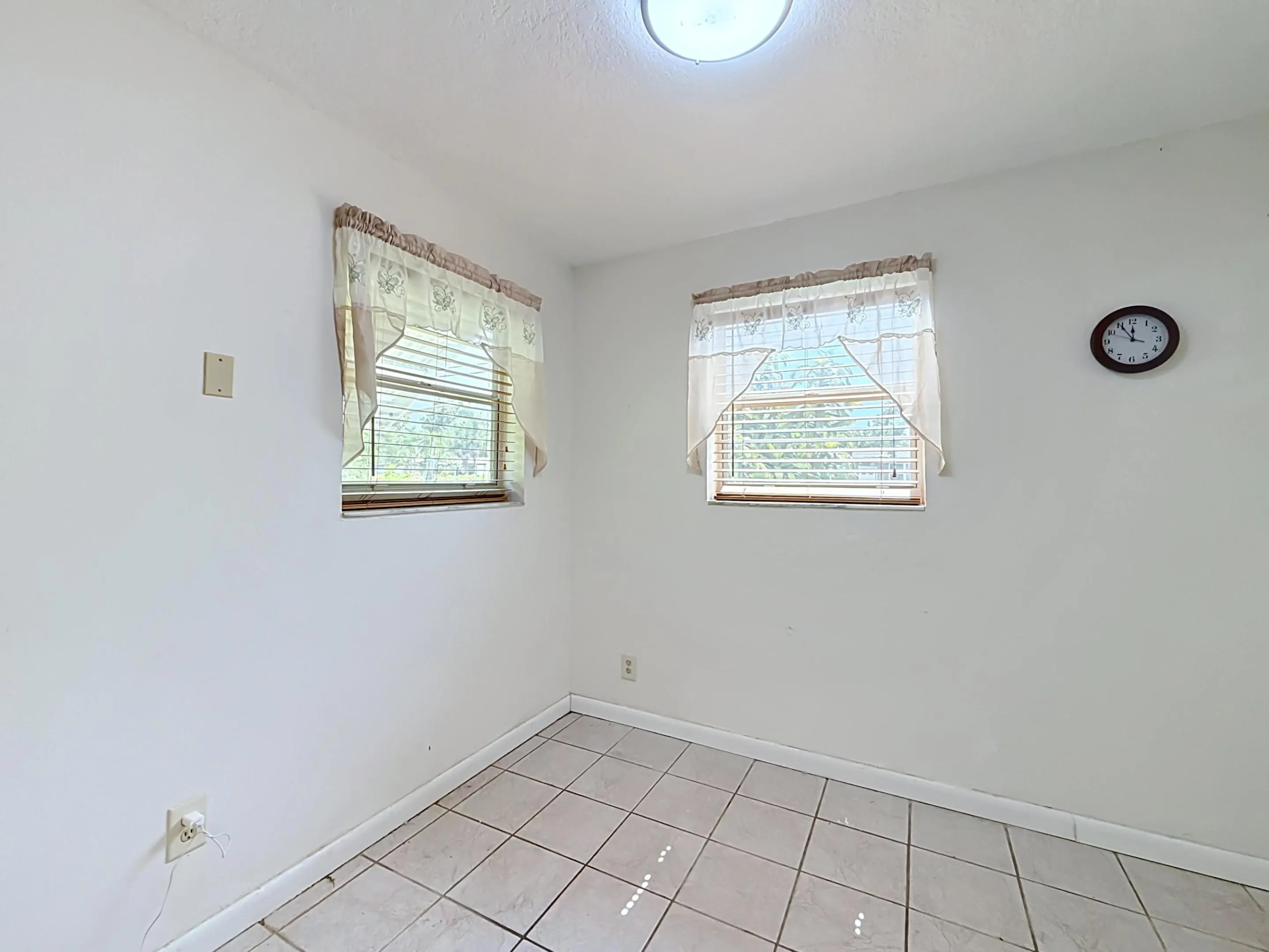 2573 NW 58th Avenue-23