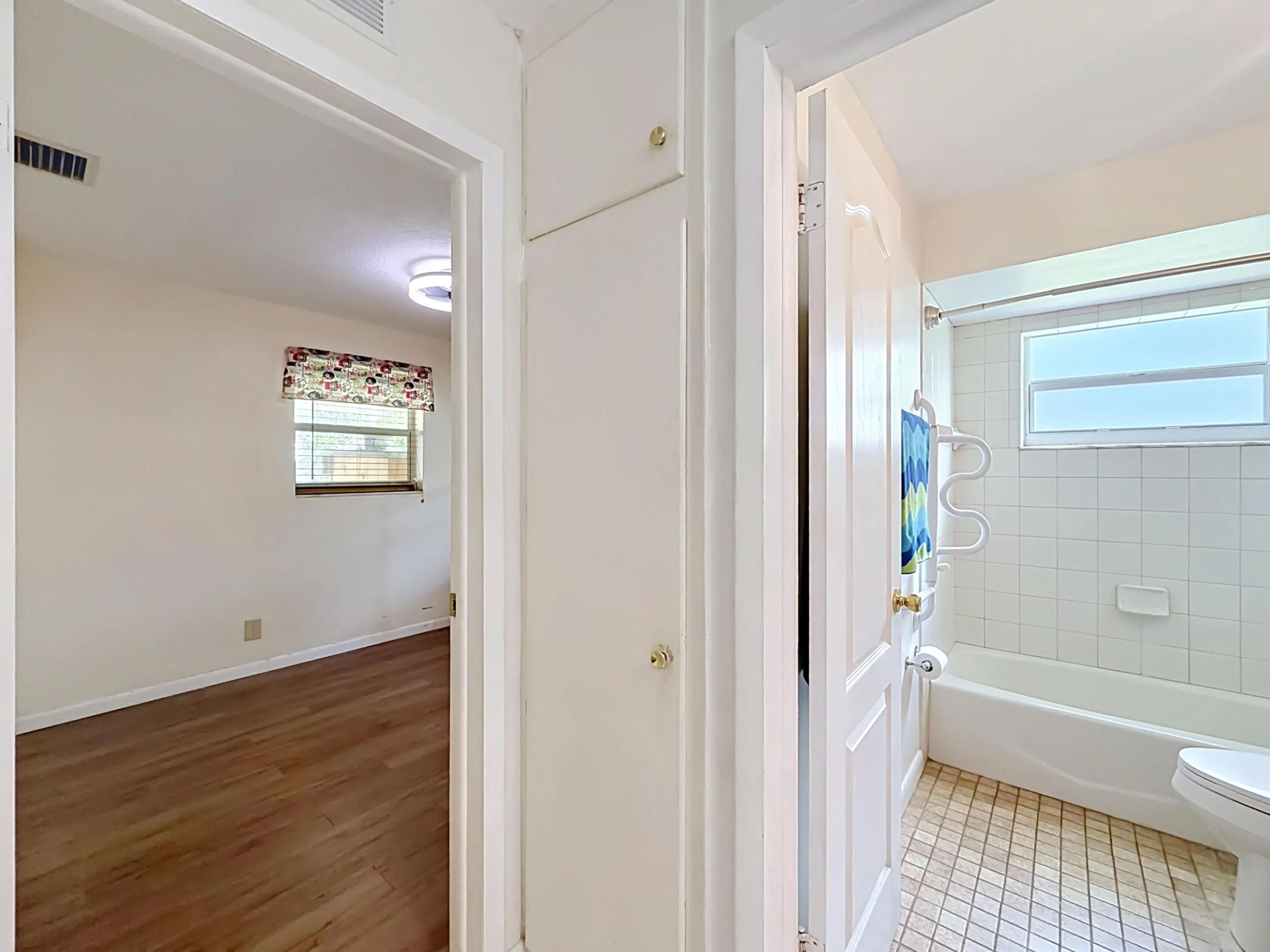 2573 NW 58th Avenue-51