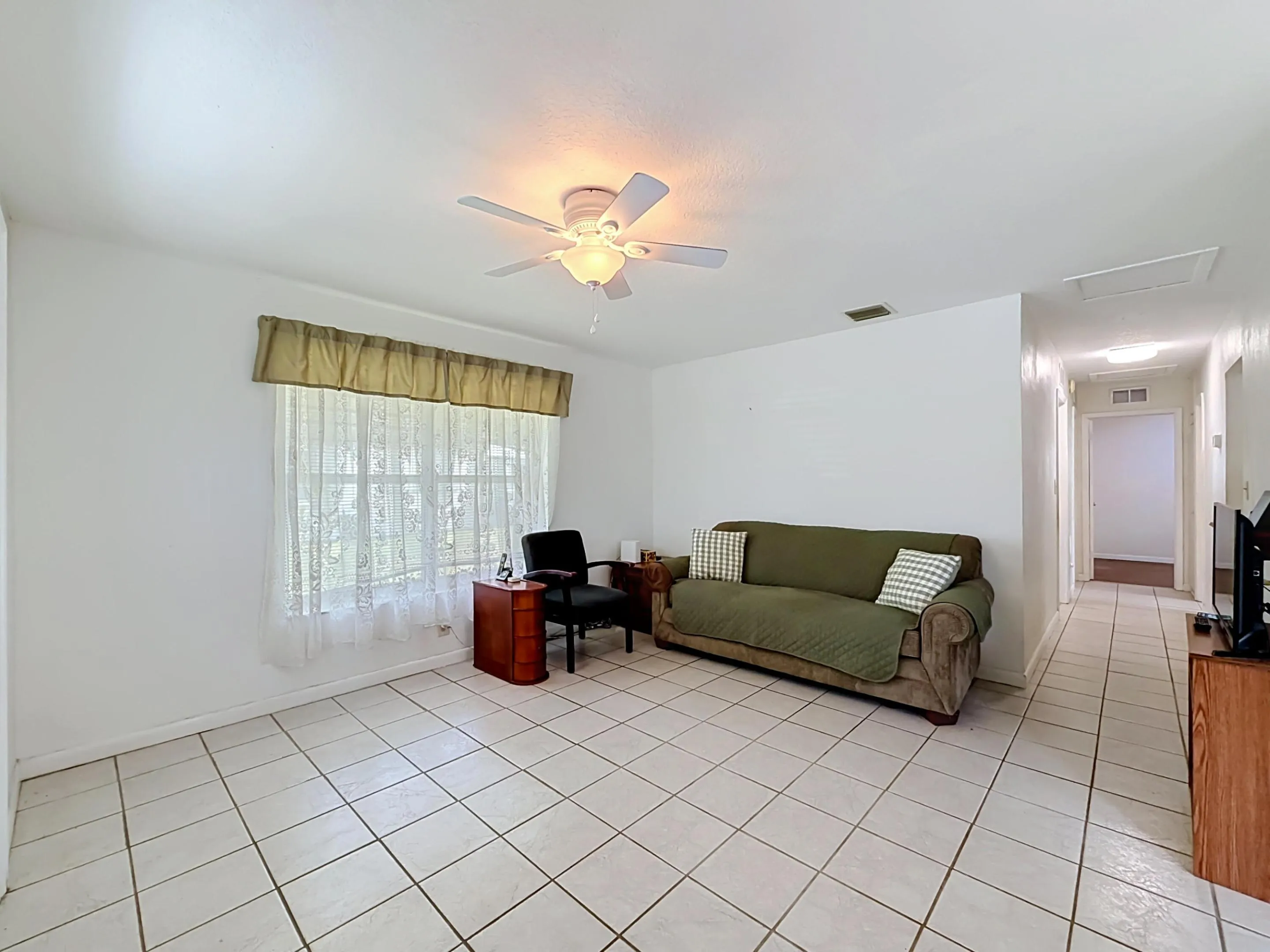2573 NW 58th Avenue-19