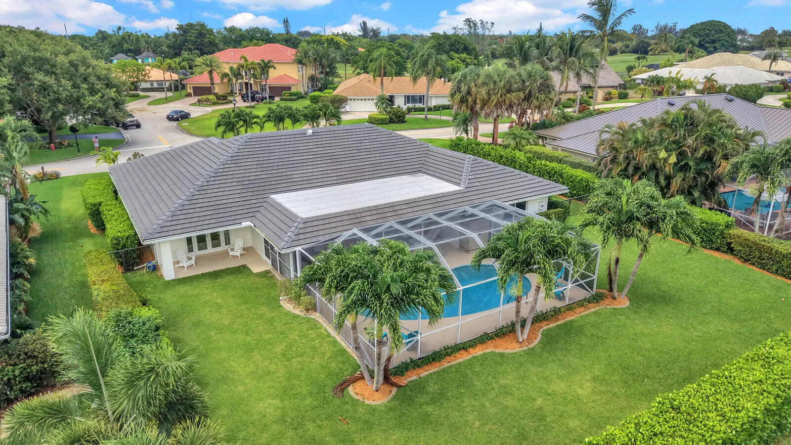 Fenced Golf Home w/ Screened Patio