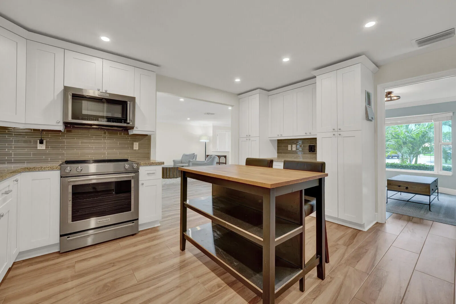 Stainless appliances