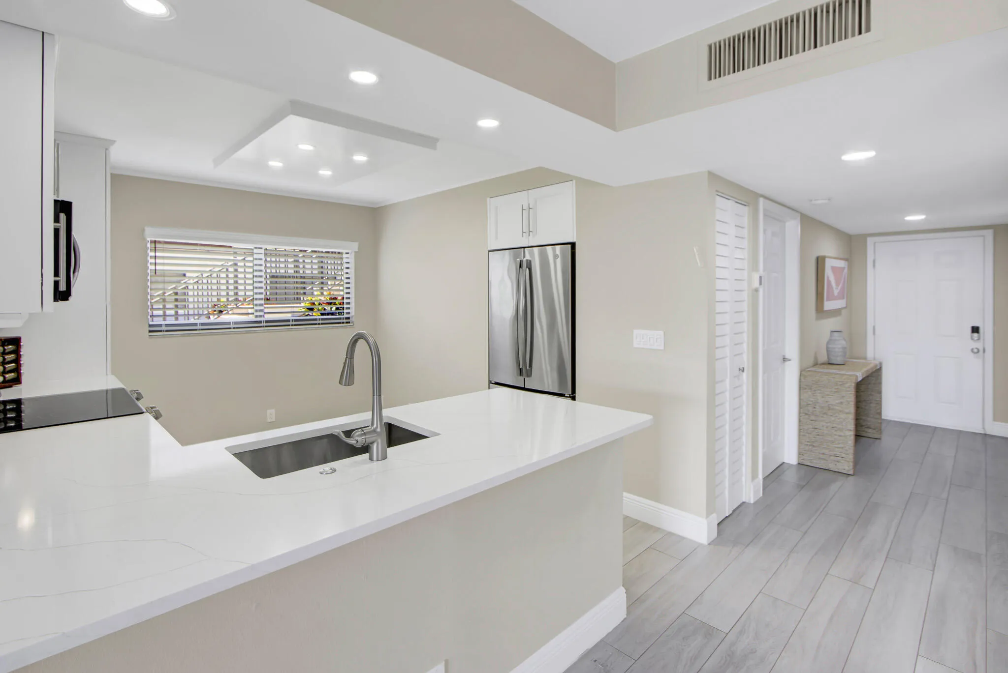 15451-Pembridge-Dr-206_20_MLS