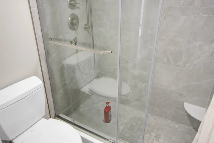 15451-Pembridge-Dr-206_19_MLS