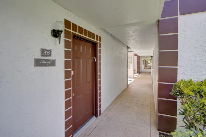 15451-Pembridge-Dr-206_02_MLS