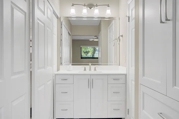 15451-Pembridge-Dr-206_18_MLS