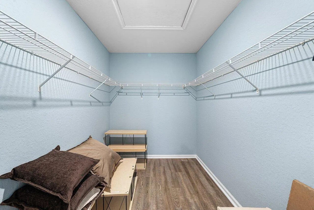 His/Her Walk-In Closet