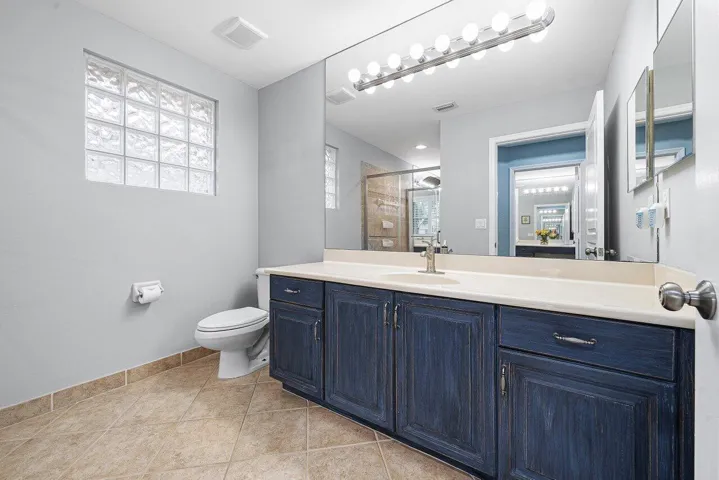 Primary Bath His/Her
