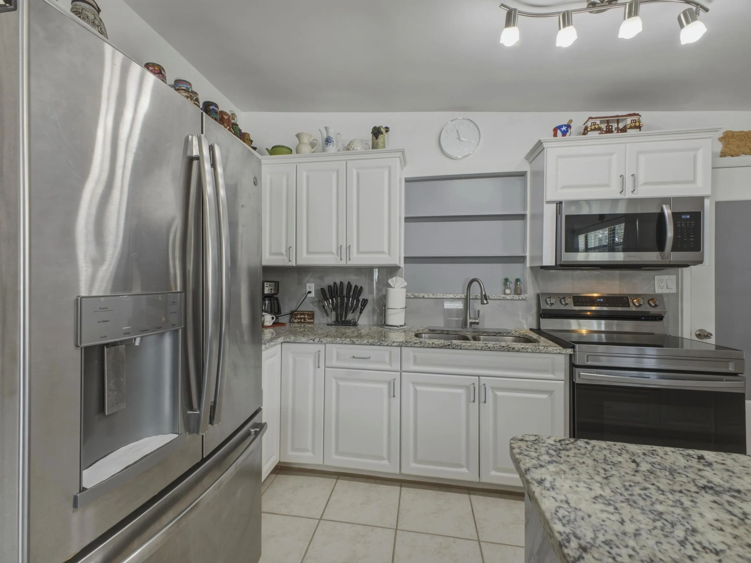 Kitchen 1