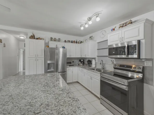 Kitchen 2