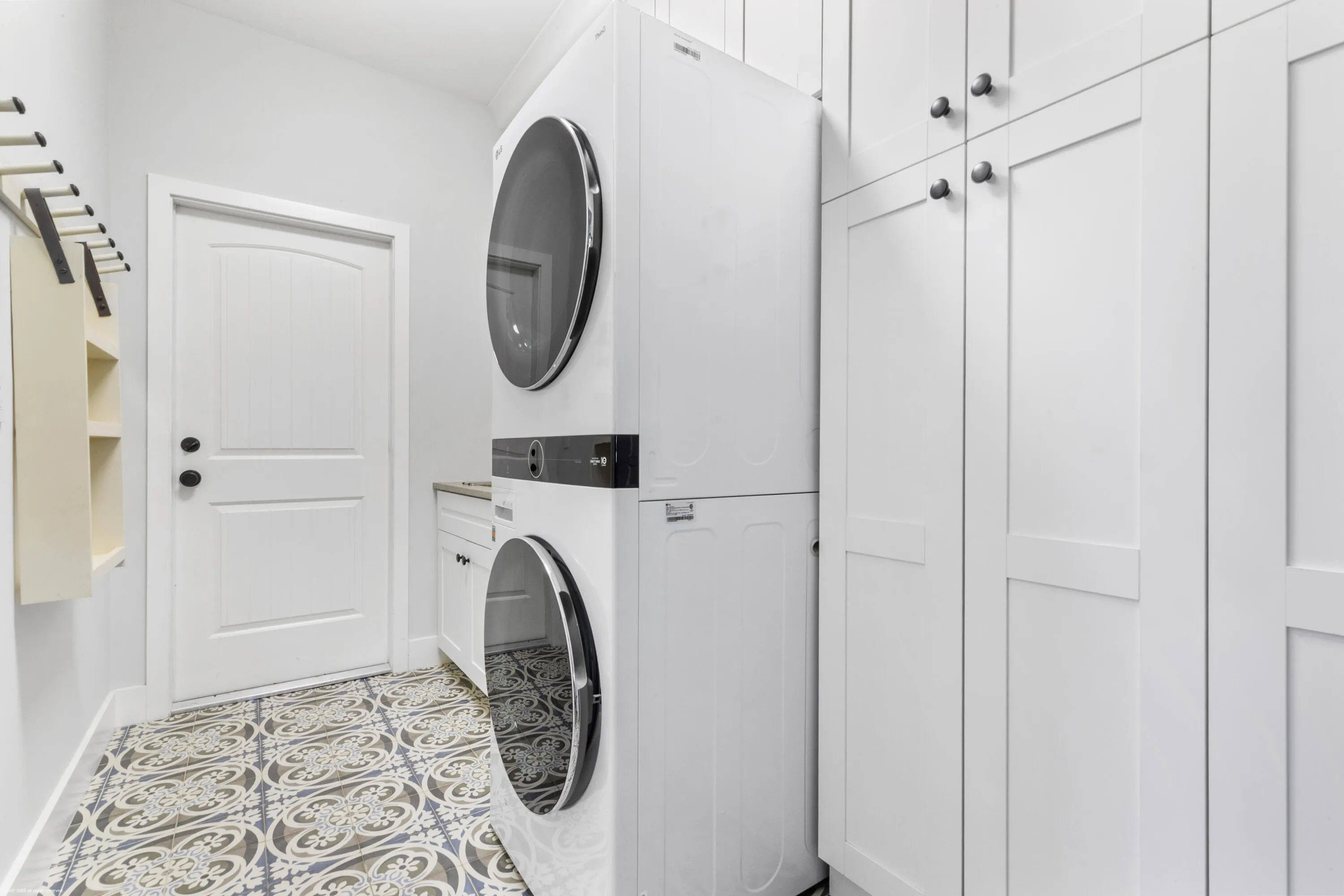 Property photo 38