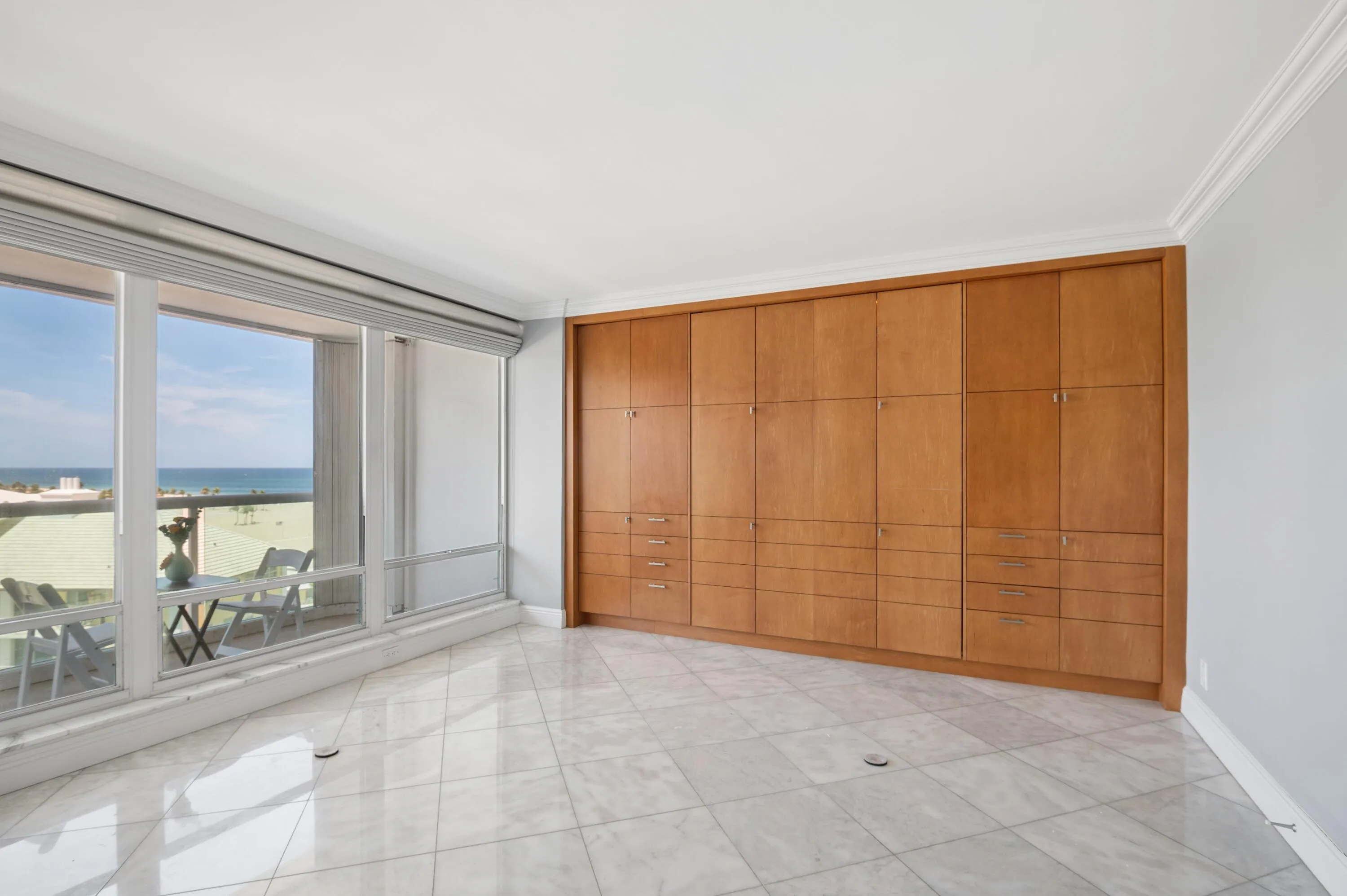 guest Bedroom murphy Bed