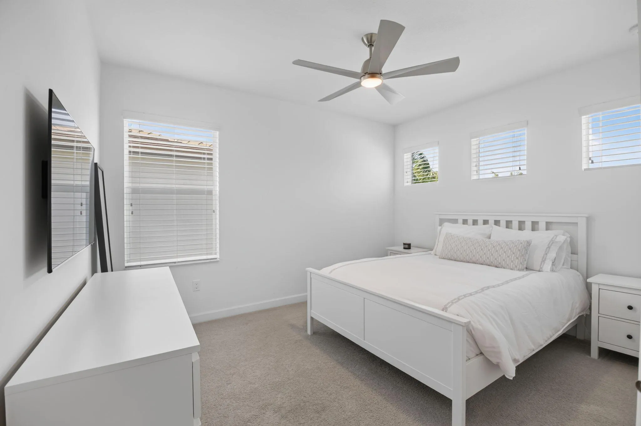Guest bedroom