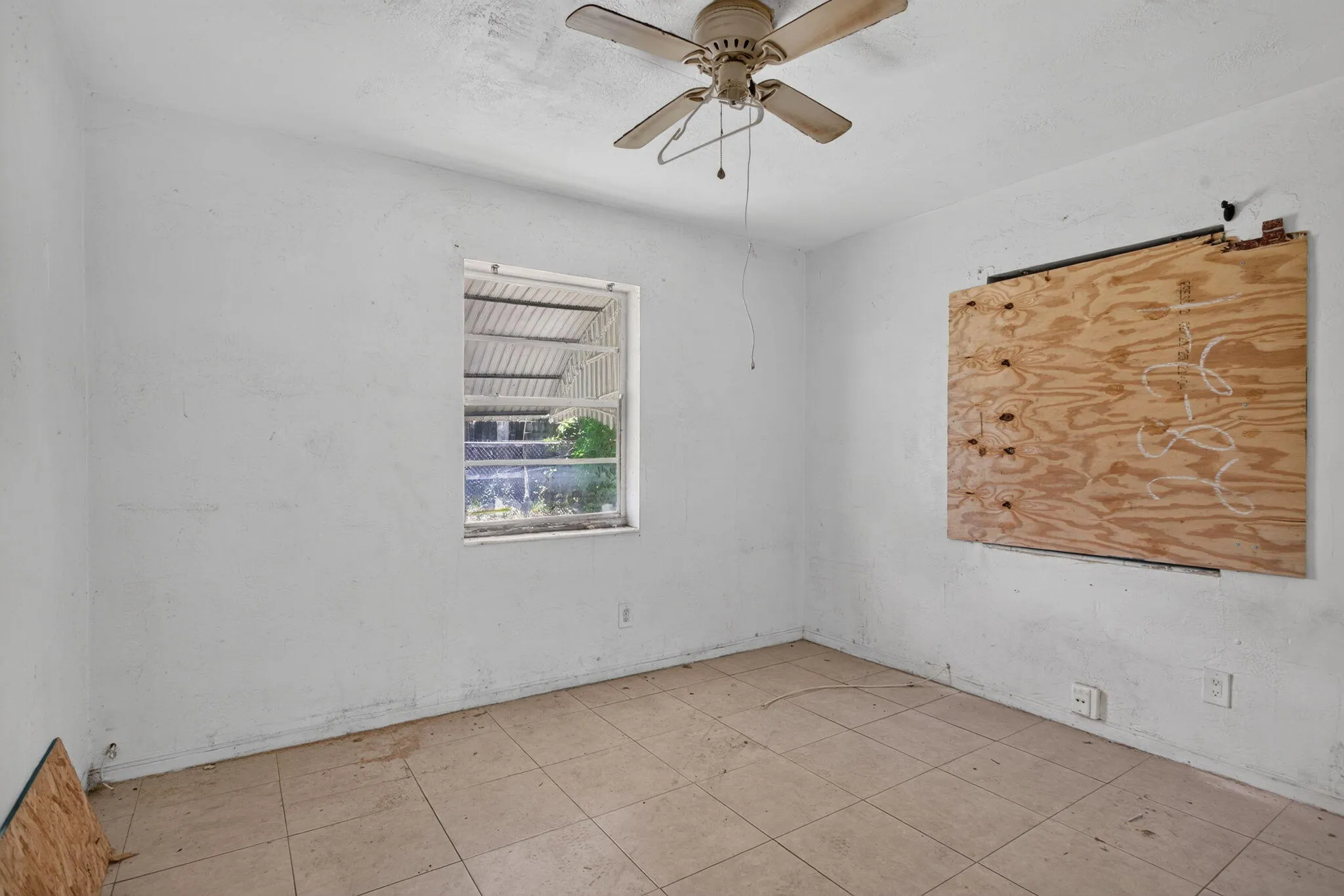 28-web-or-mls-511 -9775
