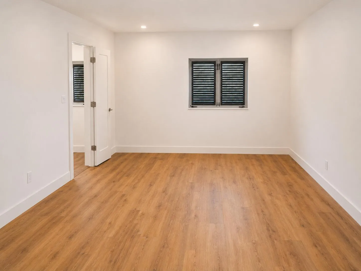 Master bedroom 4