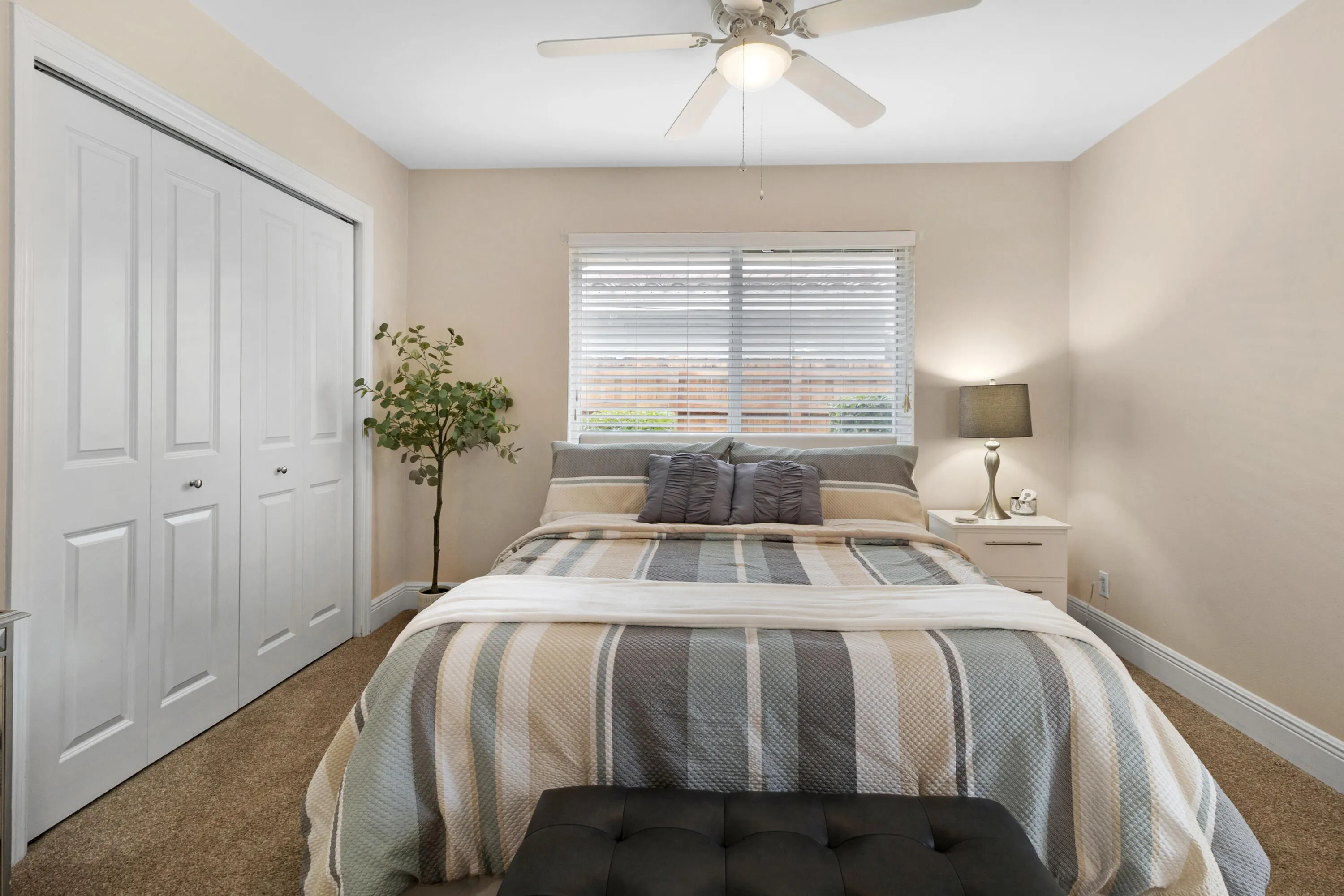accutour_01 2070-ne-63rd-st -028