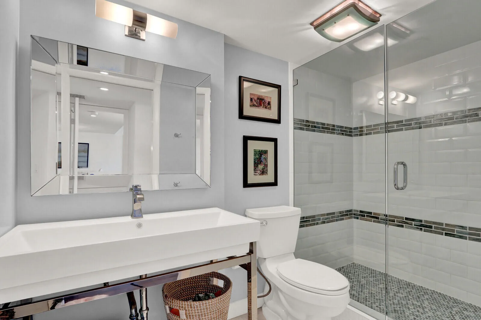 GUEST BATH
