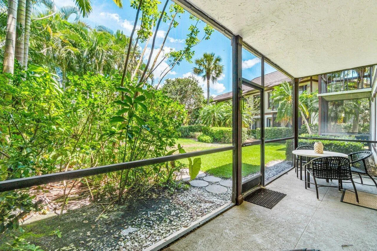 Screened Patio