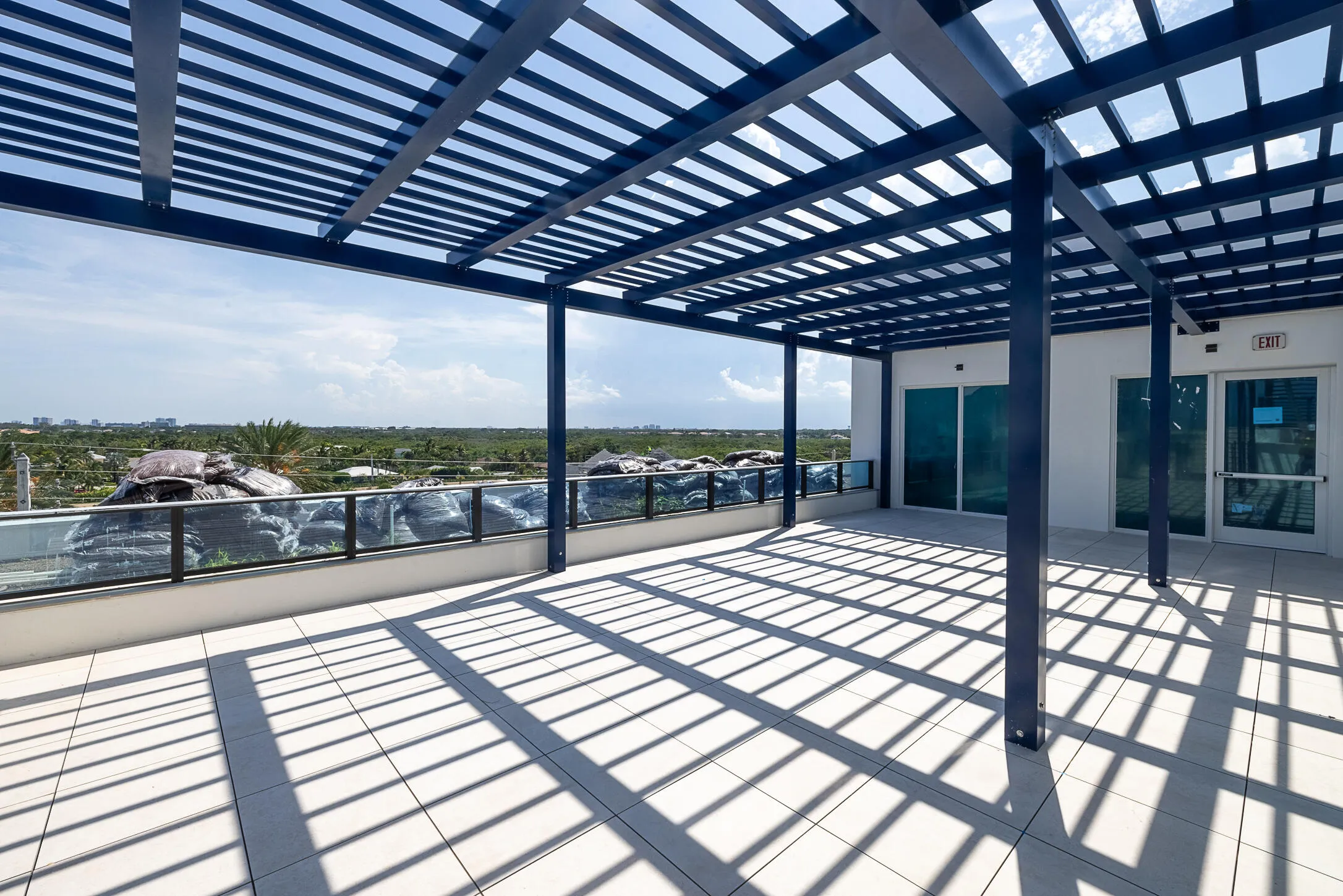 19-Caretta Rooftop Lounge (3)