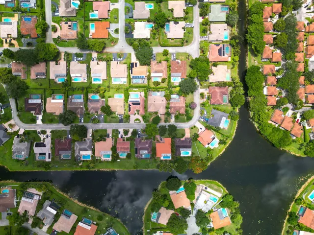 64-web-or-mls-DJI_0492