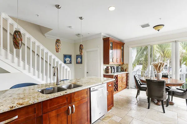 Kitchen/Dining Rm