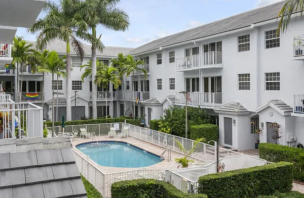 Pool/Courtyard view