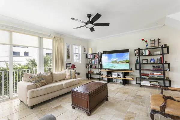 Living Rm w/Balcony