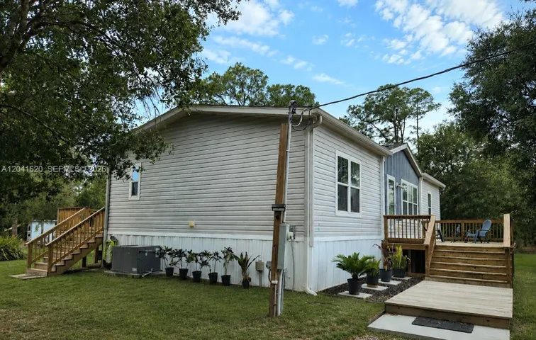 House East Side