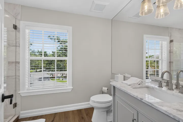 FULL BATH UPSTAIRS